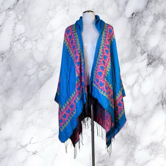 Follow Your Heart Fringed Boho Poncho - Picture 3 of 12